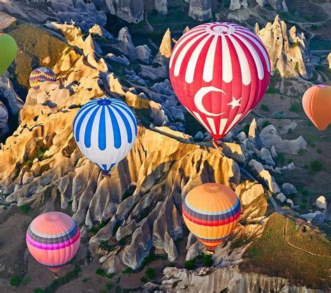 Kapadokya Balon Turu: Unutulmaz Bir Deneyim